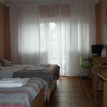 Piramida I Holiday park
