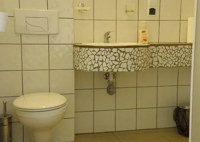 Piramida I Kompleks wypoczynkowy *