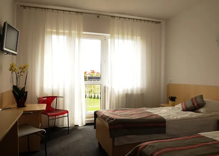 Piramida I Kompleks wypoczynkowy *